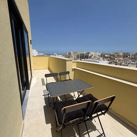 2br Apt, 2 Ensuite Baths, Sea Views, 3 Min To 公寓 *