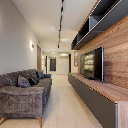公寓 2br Apt, 2 Ensuite Baths, Sea Views, 3 Min To 斯利马