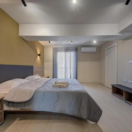 公寓 2br Apt, 2 Ensuite Baths, Sea Views, 3 Min To 斯利马