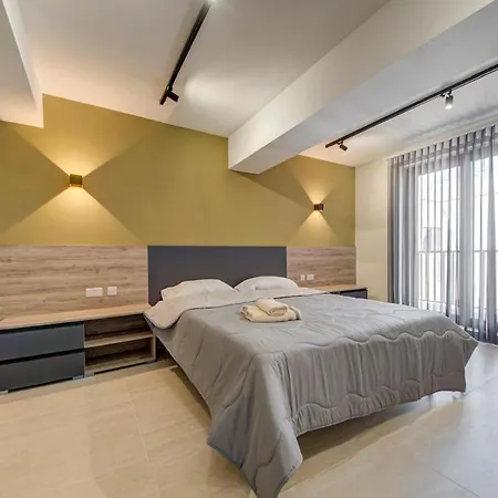 公寓 2br Apt, 2 Ensuite Baths, Sea Views, 3 Min To 斯利马