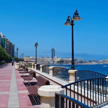 2br Apt, 2 Ensuite Baths, Sea Views, 3 Min To